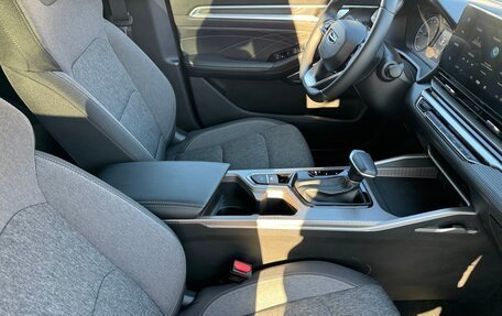 Geely Emgrand, 2023 год, 1 590 000 рублей, 8 фотография