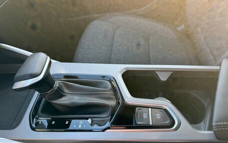 Geely Emgrand, 2023 год, 1 590 000 рублей, 13 фотография