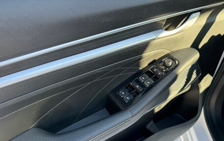 Geely Emgrand, 2023 год, 1 590 000 рублей, 20 фотография