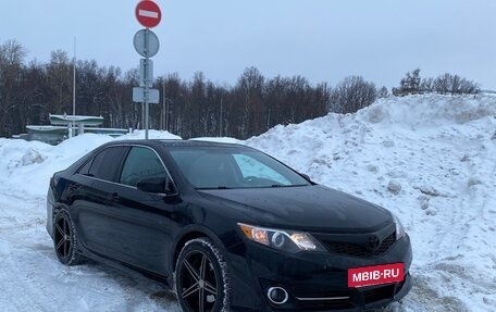 Toyota Camry, 2011 год, 1 290 000 рублей, 3 фотография
