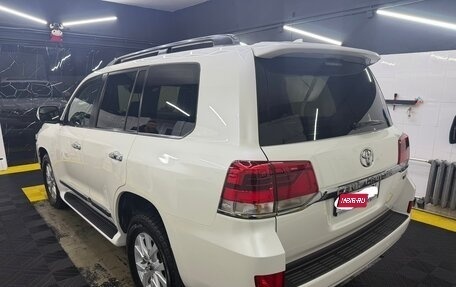 Toyota Land Cruiser 200, 2018 год, 6 600 000 рублей, 3 фотография