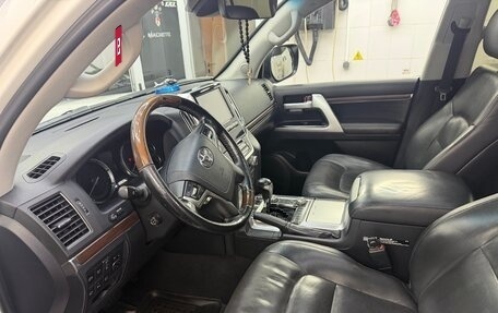 Toyota Land Cruiser 200, 2018 год, 6 600 000 рублей, 7 фотография