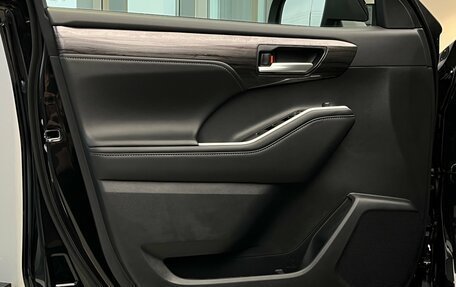 Toyota Highlander, 2026 год, 6 299 000 рублей, 25 фотография