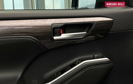 Toyota Highlander, 2026 год, 6 299 000 рублей, 26 фотография