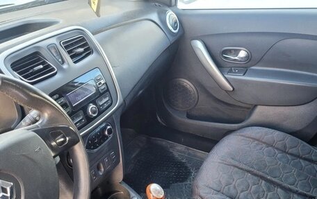 Renault Sandero II рестайлинг, 2015 год, 538 000 рублей, 8 фотография