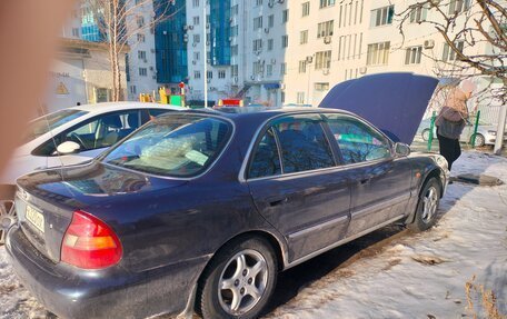 Hyundai Sonata III рестайлинг, 1998 год, 320 000 рублей, 3 фотография