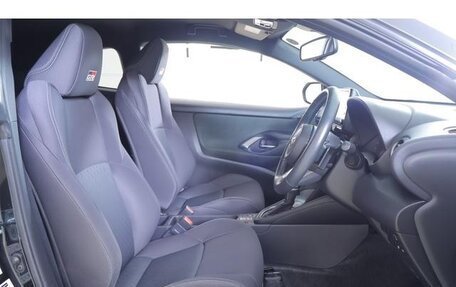 Toyota Yaris, 2022 год, 1 350 008 рублей, 10 фотография