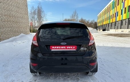 Ford Fiesta, 2015 год, 895 000 рублей, 4 фотография