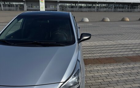 Hyundai Solaris II рестайлинг, 2016 год, 910 000 рублей, 3 фотография