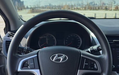 Hyundai Solaris II рестайлинг, 2016 год, 910 000 рублей, 10 фотография