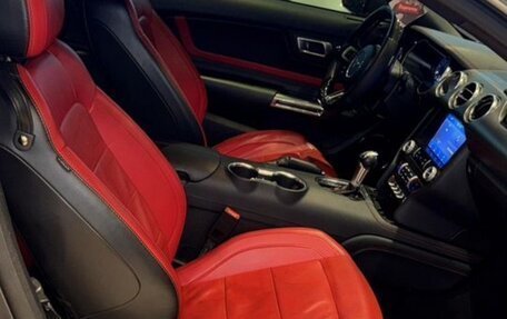 Ford Mustang VI рестайлинг, 2021 год, 3 500 000 рублей, 10 фотография