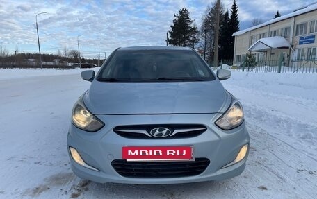 Hyundai Solaris II рестайлинг, 2013 год, 500 000 рублей, 2 фотография