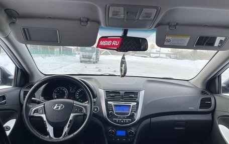 Hyundai Solaris II рестайлинг, 2013 год, 500 000 рублей, 10 фотография