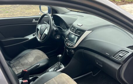 Hyundai Solaris II рестайлинг, 2011 год, 710 000 рублей, 9 фотография