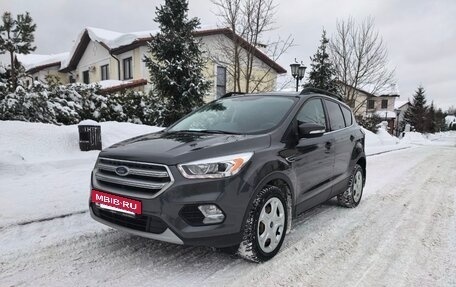 Ford Kuga III, 2017 год, 1 590 000 рублей, 2 фотография