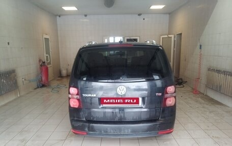 Volkswagen Touran III, 2008 год, 750 000 рублей, 3 фотография