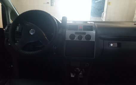 Volkswagen Touran III, 2008 год, 750 000 рублей, 17 фотография