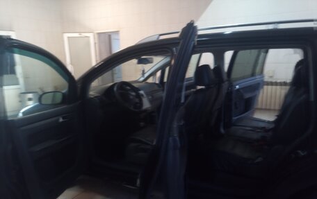 Volkswagen Touran III, 2008 год, 750 000 рублей, 24 фотография