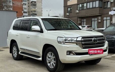 Toyota Land Cruiser 200, 2016 год, 5 990 000 рублей, 6 фотография