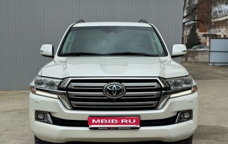 Toyota Land Cruiser 200, 2016 год, 5 990 000 рублей, 7 фотография