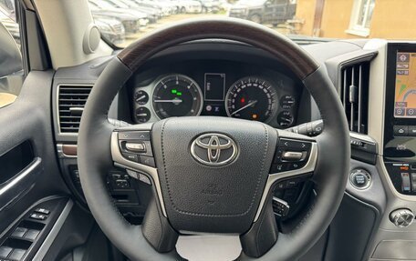 Toyota Land Cruiser 200, 2016 год, 5 990 000 рублей, 22 фотография