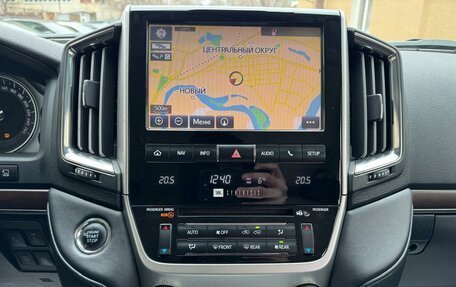 Toyota Land Cruiser 200, 2016 год, 5 990 000 рублей, 25 фотография