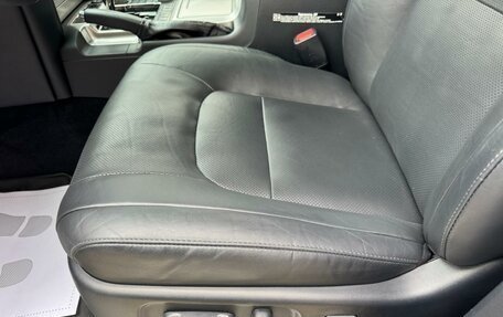 Toyota Land Cruiser 200, 2016 год, 5 990 000 рублей, 17 фотография