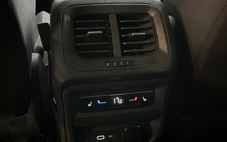 Volkswagen Tiguan II, 2021 год, 3 350 000 рублей, 10 фотография