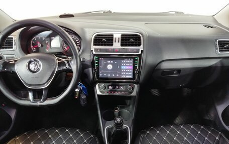 Volkswagen Polo VI (EU Market), 2017 год, 1 050 000 рублей, 15 фотография