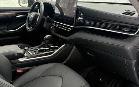 Toyota Highlander, 2025 год, 5 290 000 рублей, 16 фотография