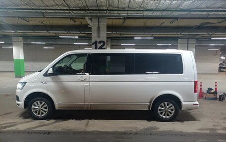 Volkswagen Caravelle T6 рестайлинг, 2018 год, 2 500 000 рублей, 3 фотография