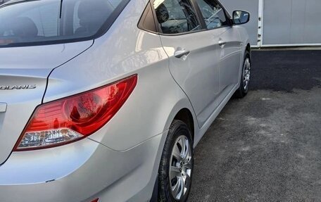 Hyundai Solaris II рестайлинг, 2011 год, 620 000 рублей, 3 фотография