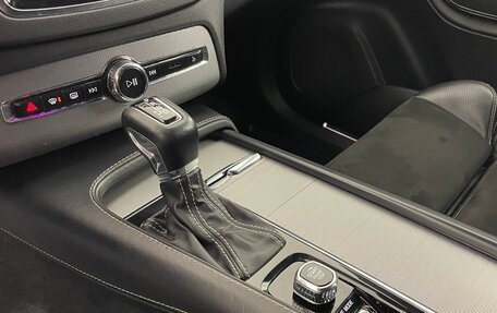 Volvo XC90 II рестайлинг, 2020 год, 3 249 000 рублей, 21 фотография