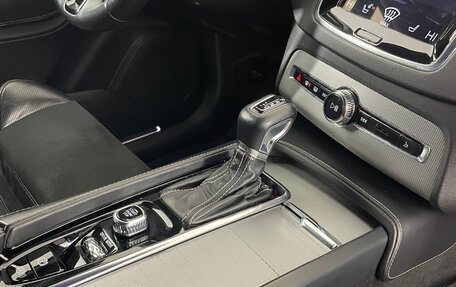 Volvo XC90 II рестайлинг, 2020 год, 3 249 000 рублей, 22 фотография