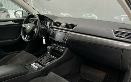 Skoda Superb III рестайлинг, 2016 год, 1 865 500 рублей, 10 фотография