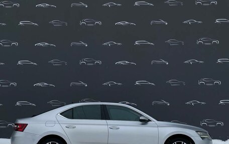 Skoda Superb III рестайлинг, 2016 год, 1 865 500 рублей, 15 фотография