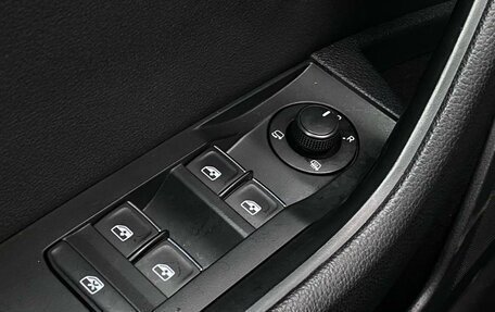 Skoda Superb III рестайлинг, 2016 год, 1 865 500 рублей, 25 фотография