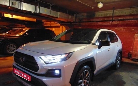 Toyota RAV4, 2024 год, 4 000 000 рублей, 11 фотография