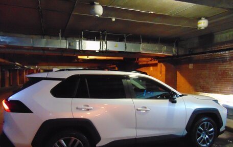 Toyota RAV4, 2024 год, 4 000 000 рублей, 4 фотография