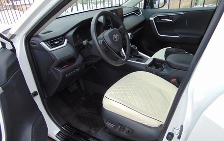 Toyota RAV4, 2024 год, 4 000 000 рублей, 26 фотография