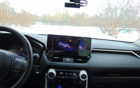 Toyota RAV4, 2024 год, 4 000 000 рублей, 18 фотография