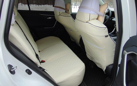 Toyota RAV4, 2024 год, 4 000 000 рублей, 30 фотография