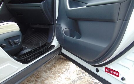 Toyota RAV4, 2024 год, 4 000 000 рублей, 27 фотография