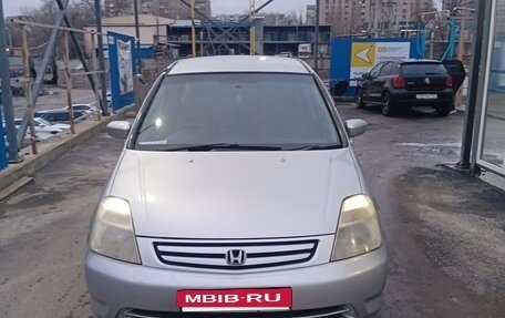 Honda Stream I рестайлинг, 2002 год, 675 000 рублей, 3 фотография