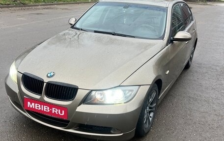 BMW 3 серия, 2007 год, 620 000 рублей, 1 фотография