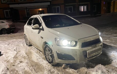 Chevrolet Aveo III, 2013 год, 500 000 рублей, 3 фотография