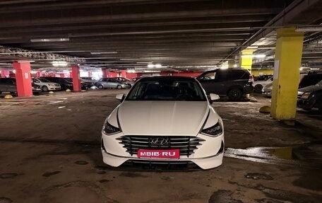 Hyundai Sonata VIII, 2021 год, 2 400 000 рублей, 1 фотография