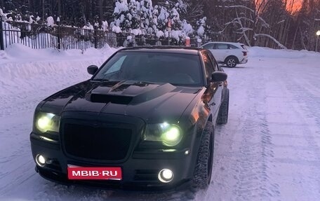 Chrysler 300C II, 2004 год, 1 800 000 рублей, 1 фотография