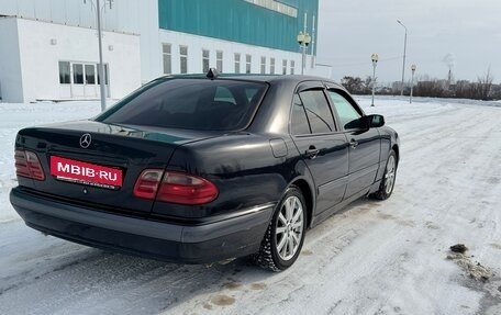 Mercedes-Benz E-Класс, 2000 год, 650 000 рублей, 4 фотография