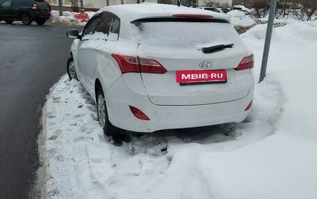 Hyundai i30 II рестайлинг, 2016 год, 700 000 рублей, 2 фотография